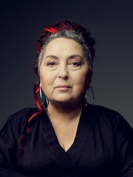 Martyna Jakubowicz - W domach z betonu..